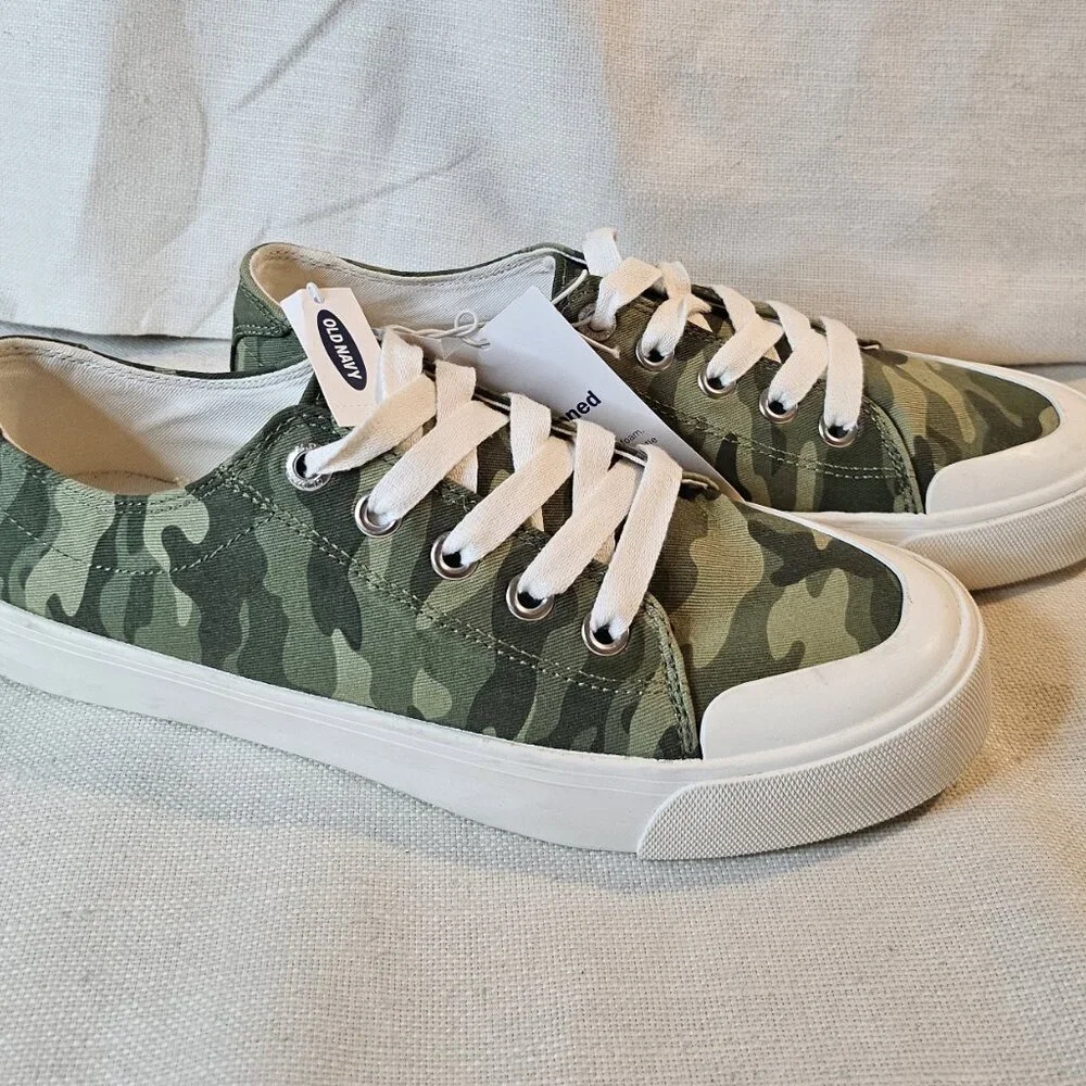 Old Navy Women's Green Camo Lace Up Sneakers - Size 9 - Picture 3 of 9